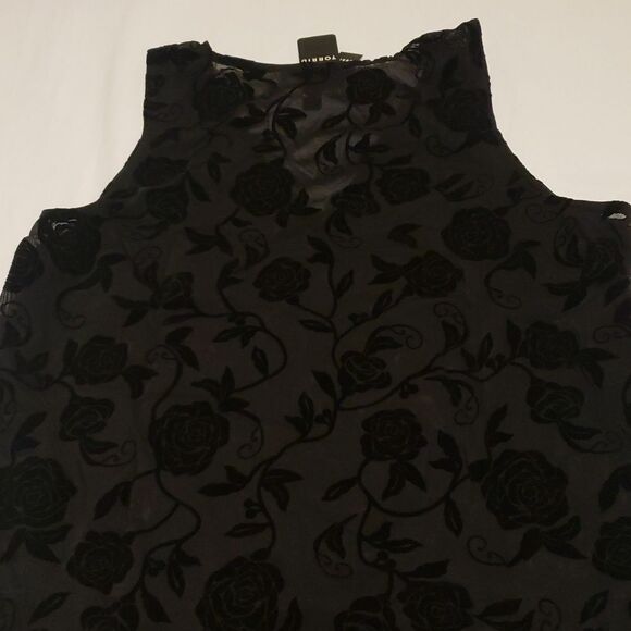 Torrid 2X Black Roses Velvet & Mesh Bodysuit - Picture 9 of 12